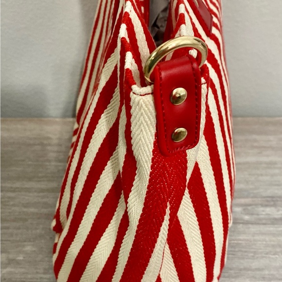 Moda Luxe Red & Cream Striped Canvas  Zip Tote Travel Beach Overnight Bag Purse - Picture 3 of 7
